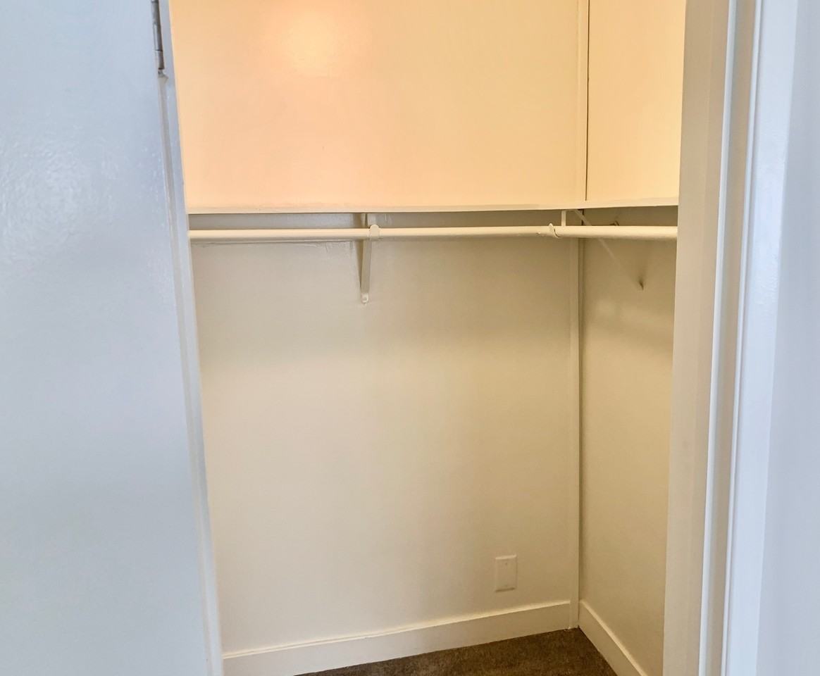 Park Vista Apartments - Photo 4 of 50