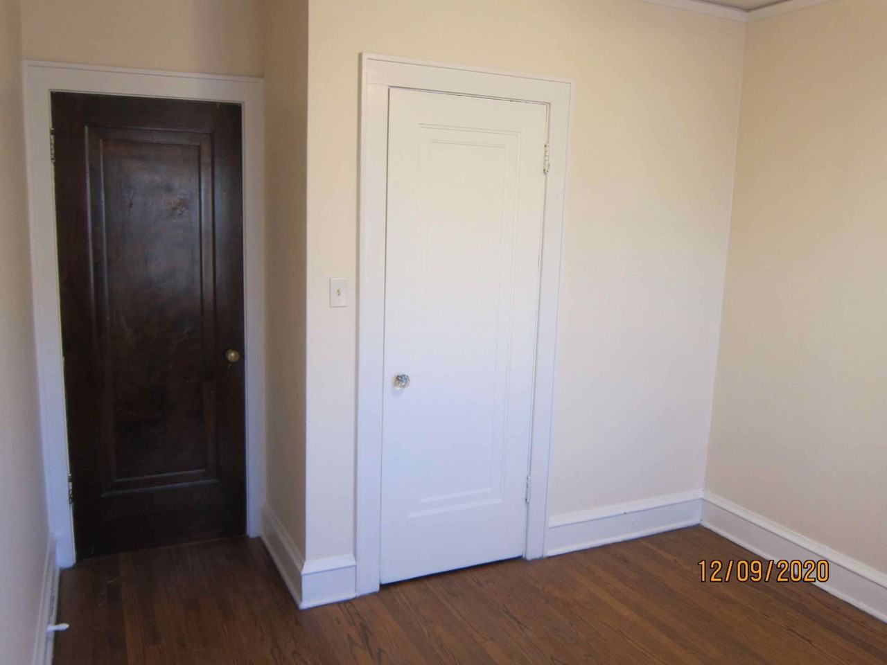 3807 N Oakland Ave #08 - Photo 6 of 14