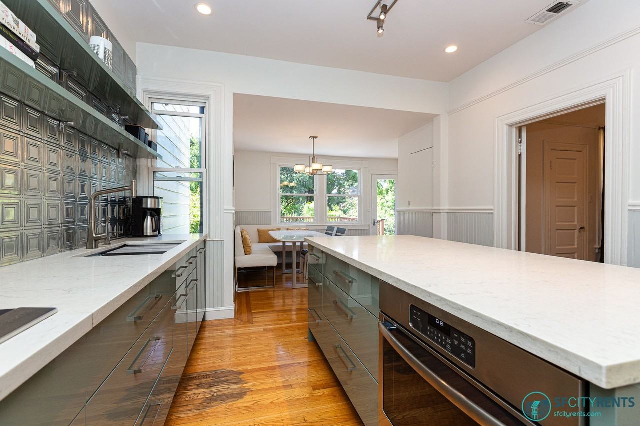 170 Eureka St - Photo 4 of 50