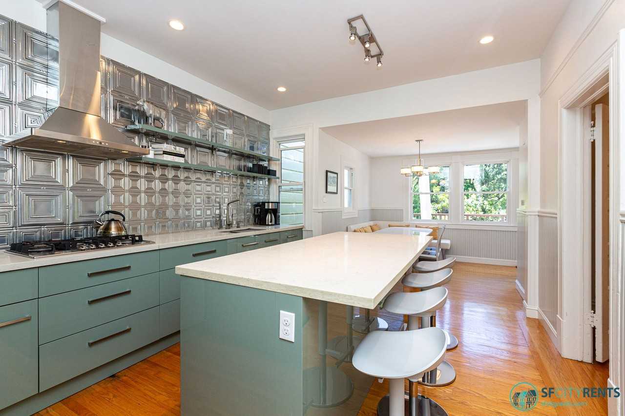 170 Eureka St - Photo 5 of 50