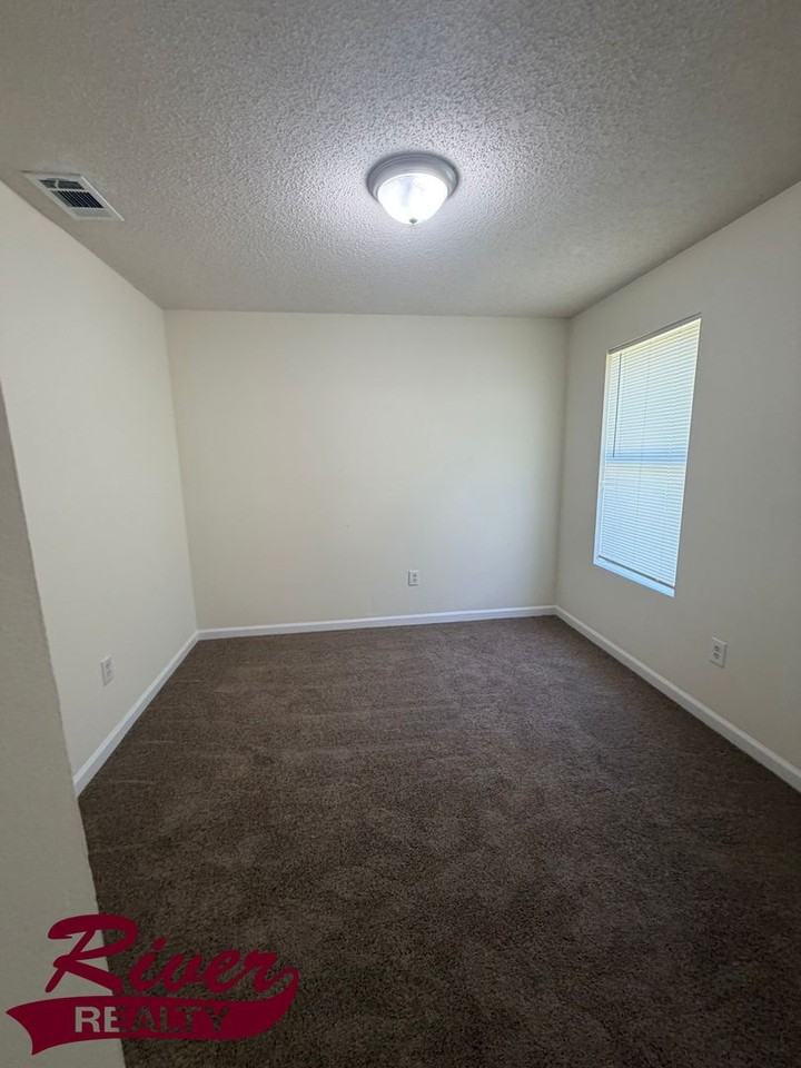 2929 Wakefield Ct - Photo 7 of 14