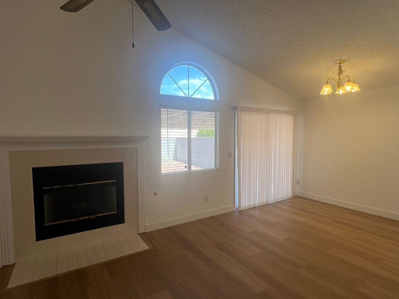 1309 Goldenglow Rd - Photo 4 of 14