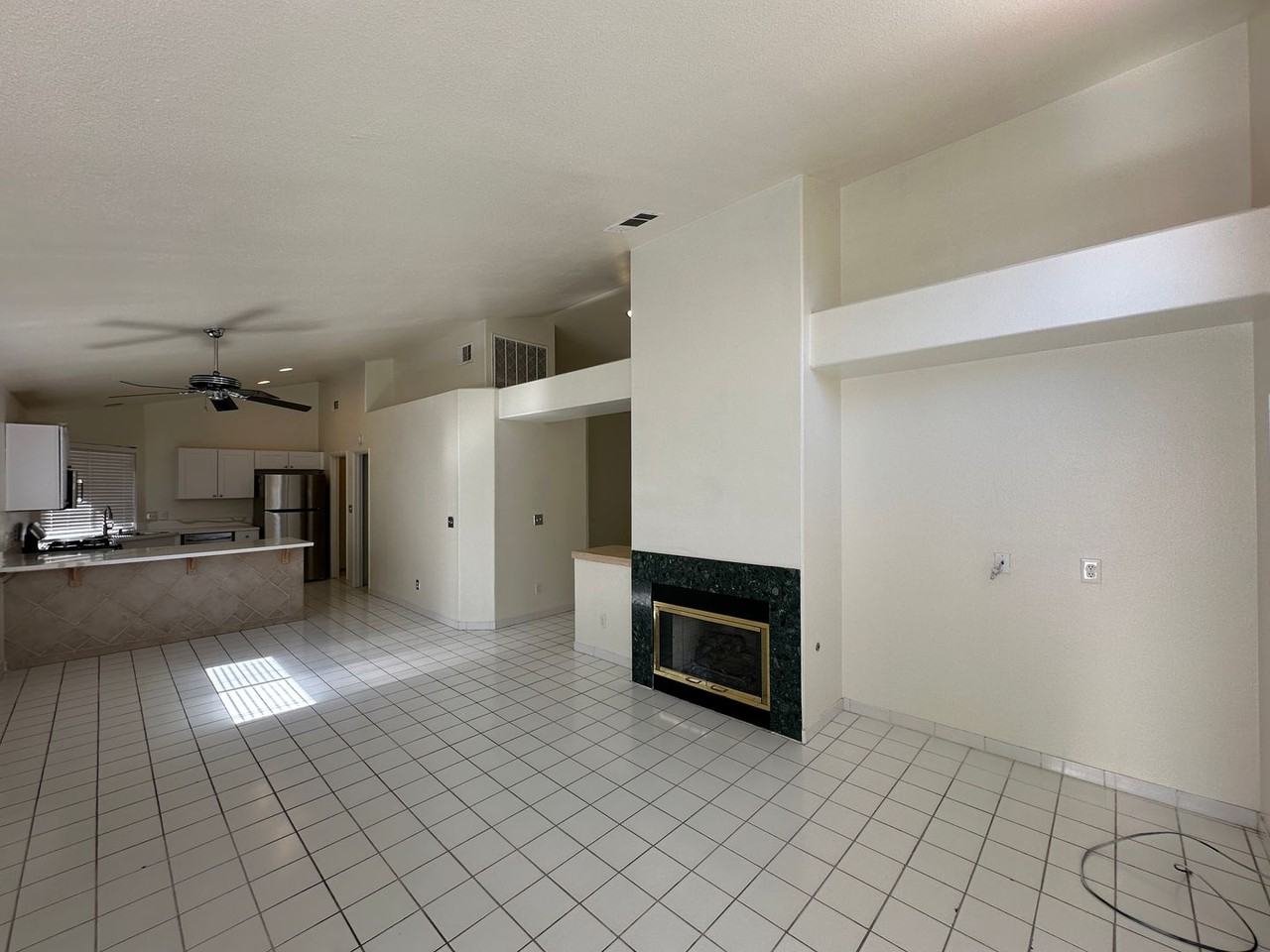 7872 Mt Whitney Cir - Photo 5 of 18