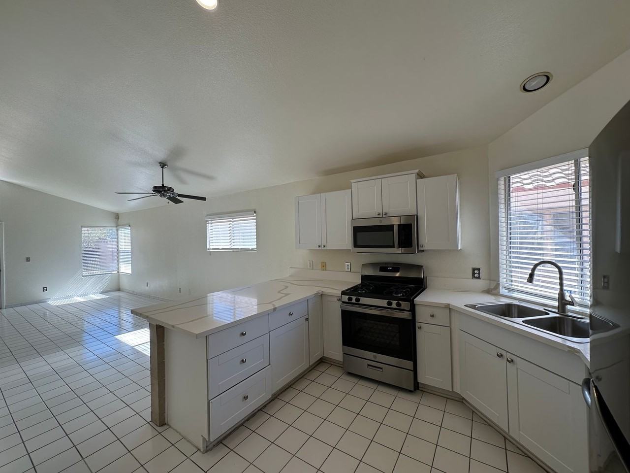 7872 Mt Whitney Cir - Photo 6 of 18