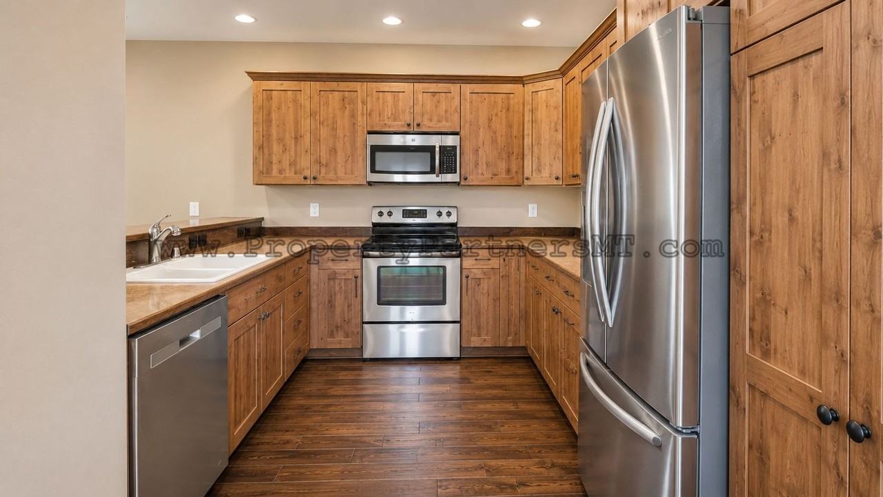 3157 Spring Ridge Dr - Photo 3 of 13