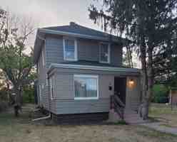 featured image of 366 Ellsworth St