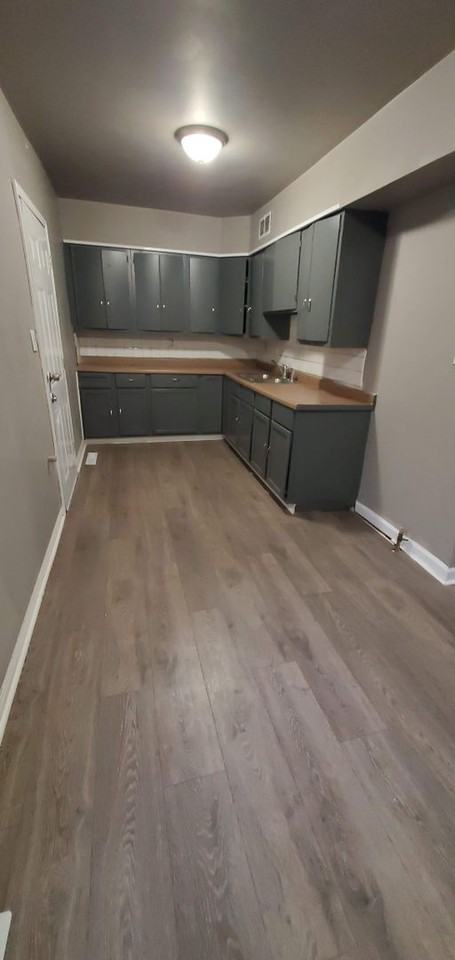 366 Ellsworth St - Photo 6 of 14