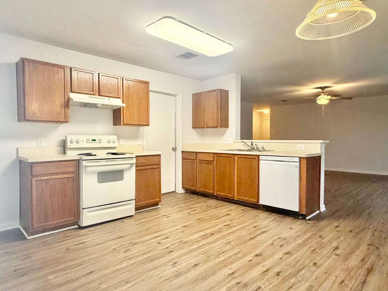 1415 Aztec Trl - Photo 7 of 23