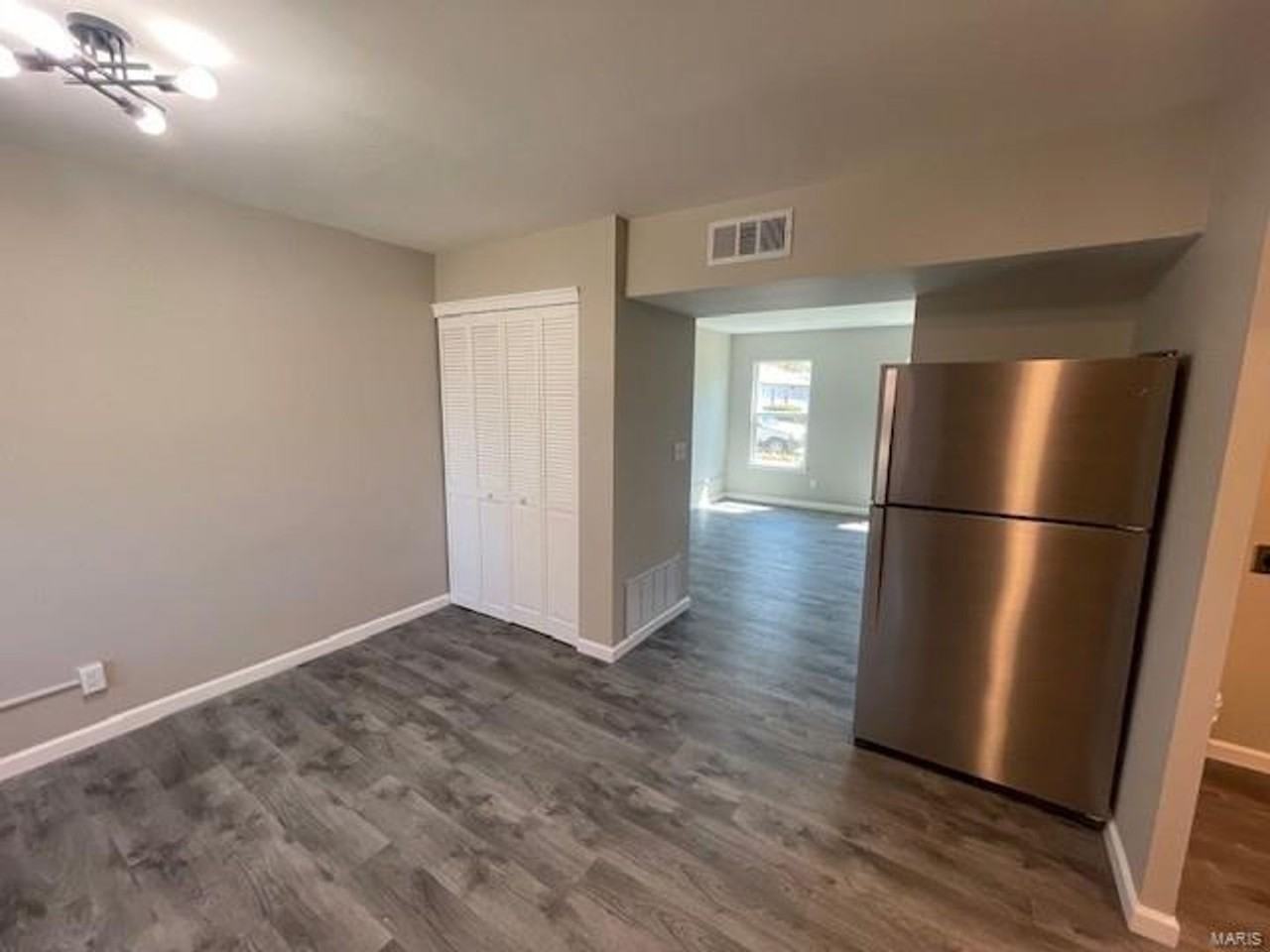 1007 Pine St - Photo 6 of 15