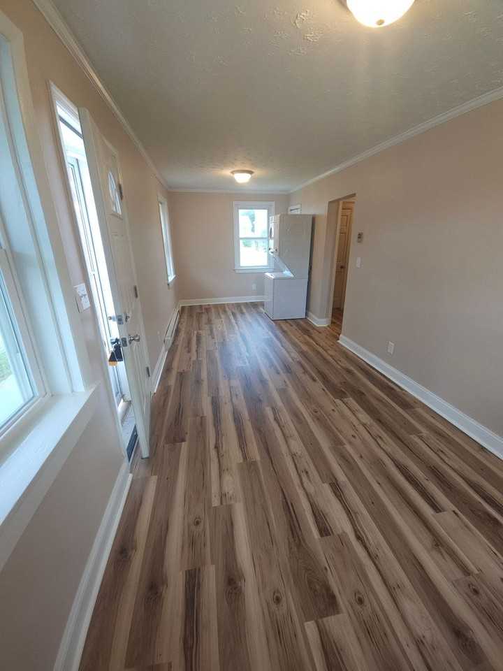 912 Forest St - Photo 2 of 31