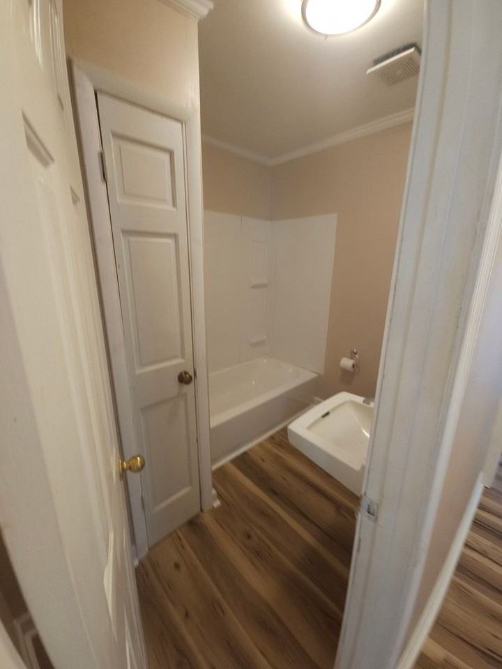 912 Forest St - Photo 6 of 31