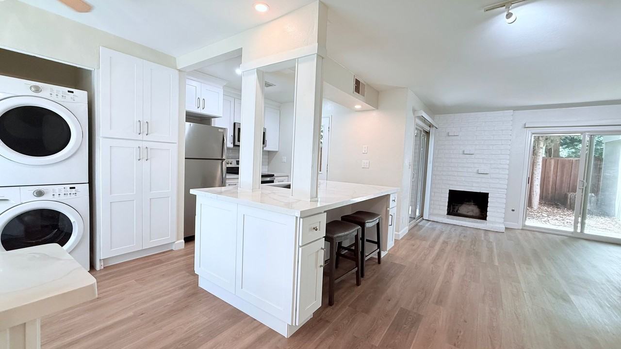1065 San Ramon Valley Blvd - Photo 6 of 39