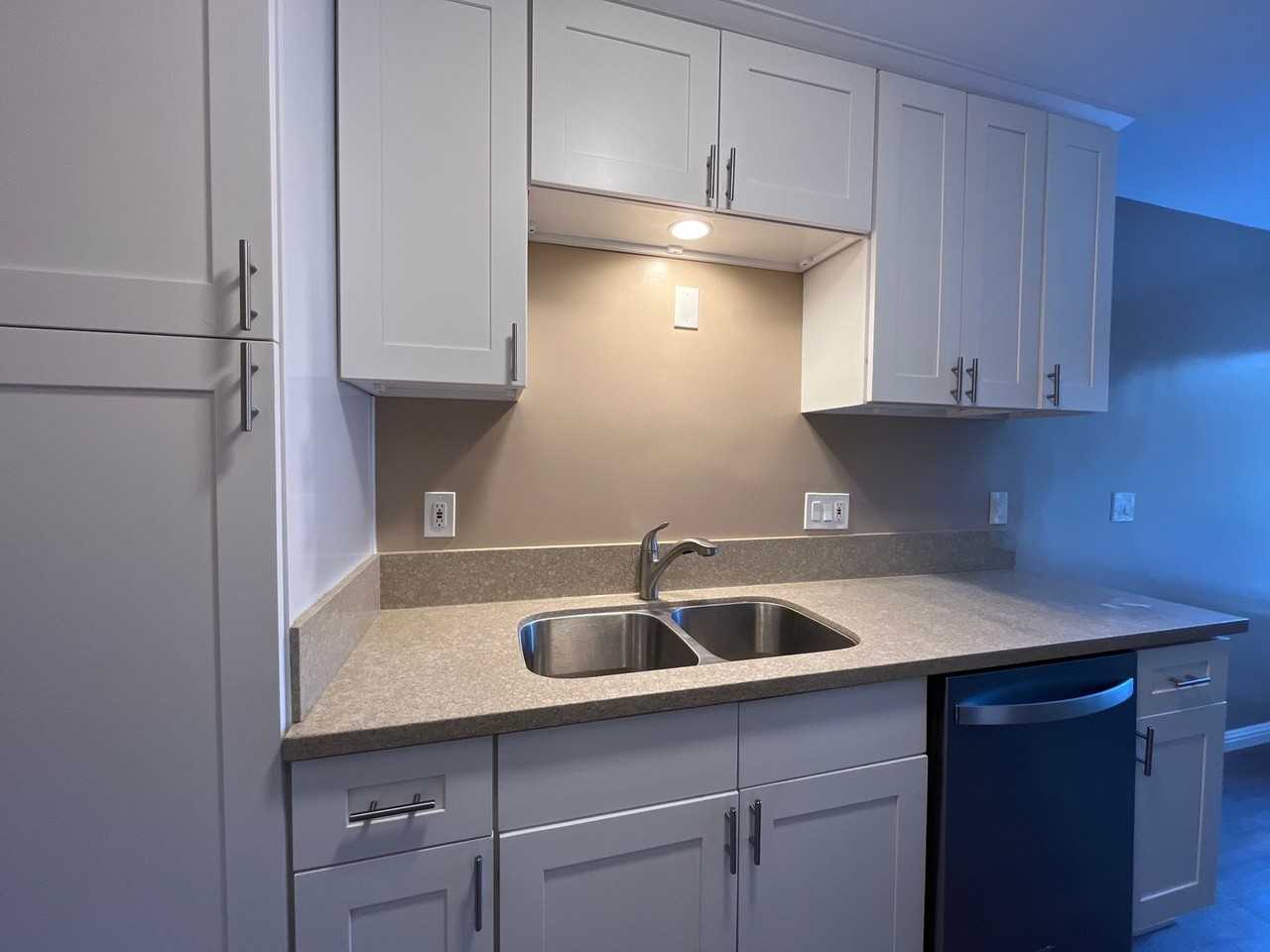 1329 E 1st St - Photo 7 of 28