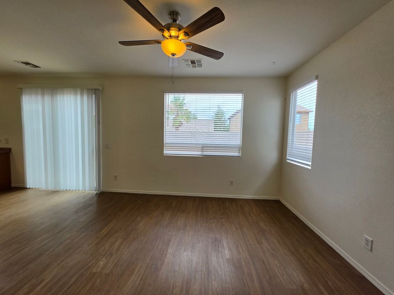 1216 E Graham Trl - Photo 7 of 45