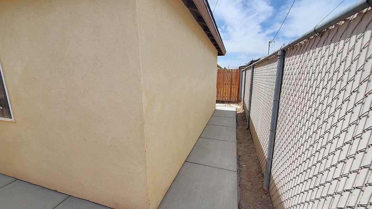 708 W Euclid Ave - Photo 5 of 27
