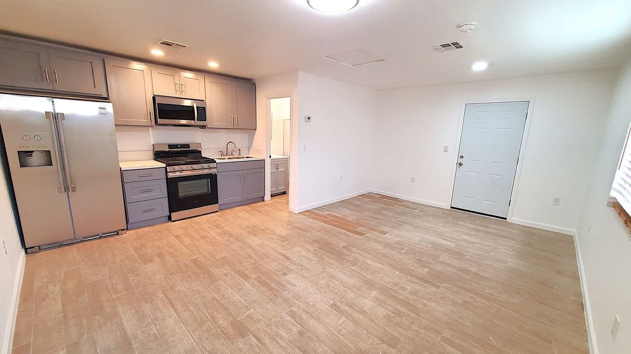 708 W Euclid Ave - Photo 7 of 27