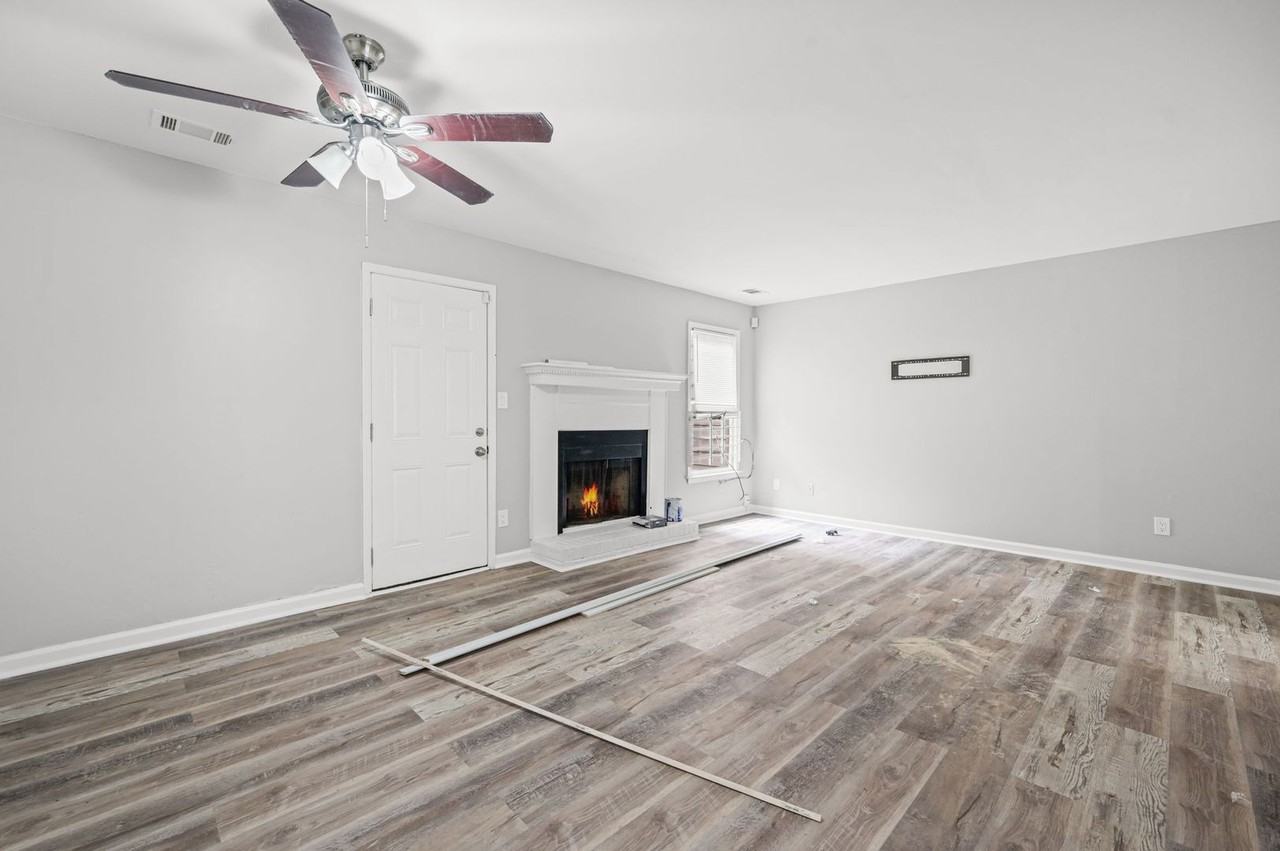 8066 Woodlake Dr - Photo 7 of 25
