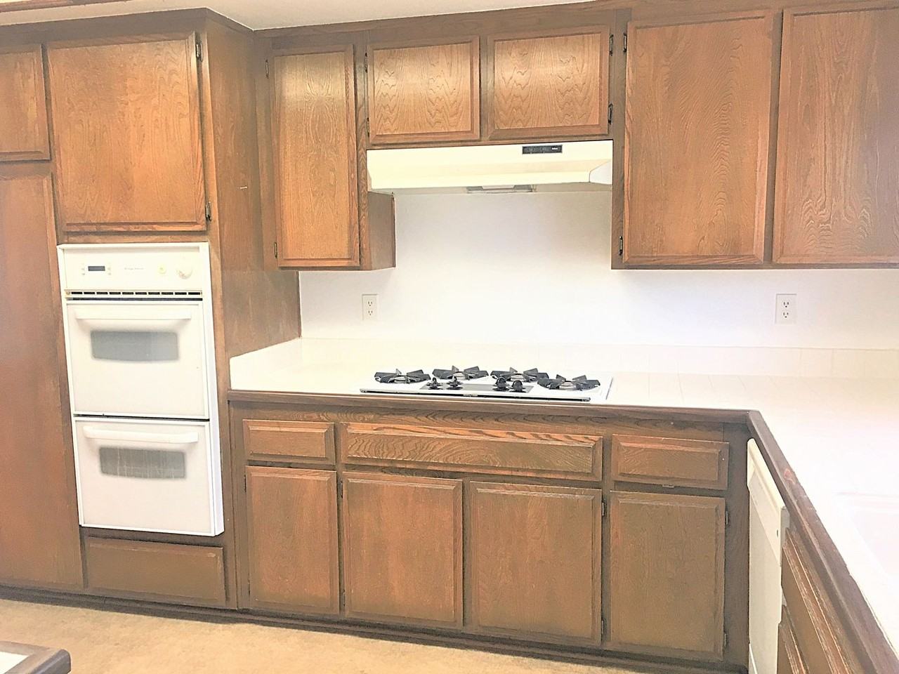 11054 Wesley Ave - Photo 2 of 19