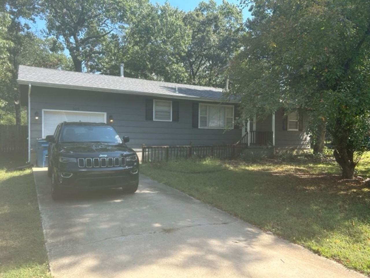 505 Timber Ln - Photo 2 of 7