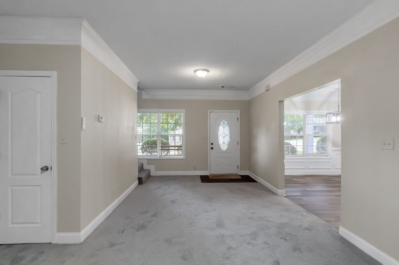 105 Bradford Pl - Photo 7 of 27