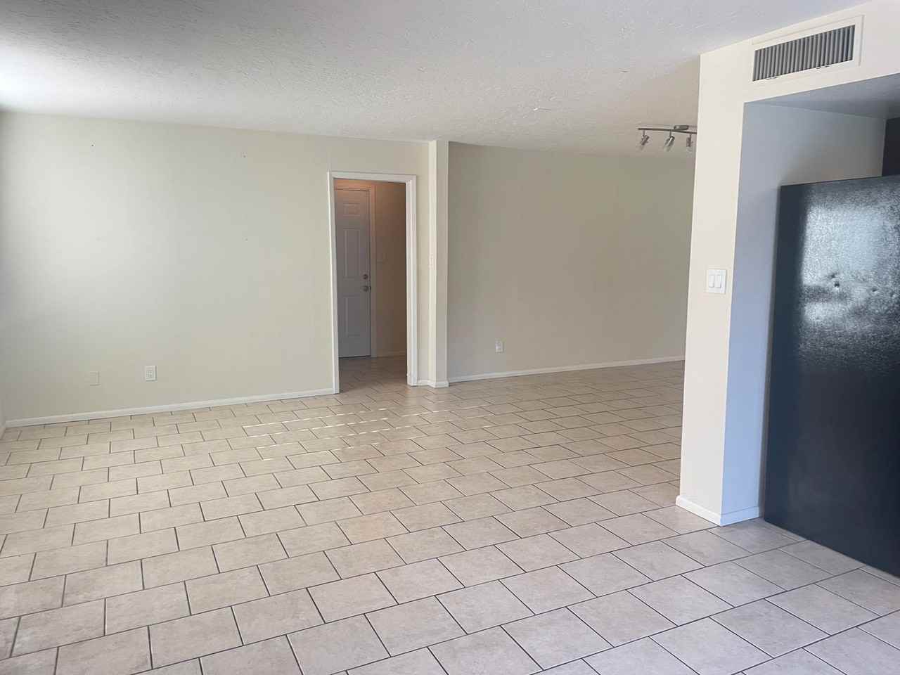 1660 W Natal Ave - Photo 7 of 16