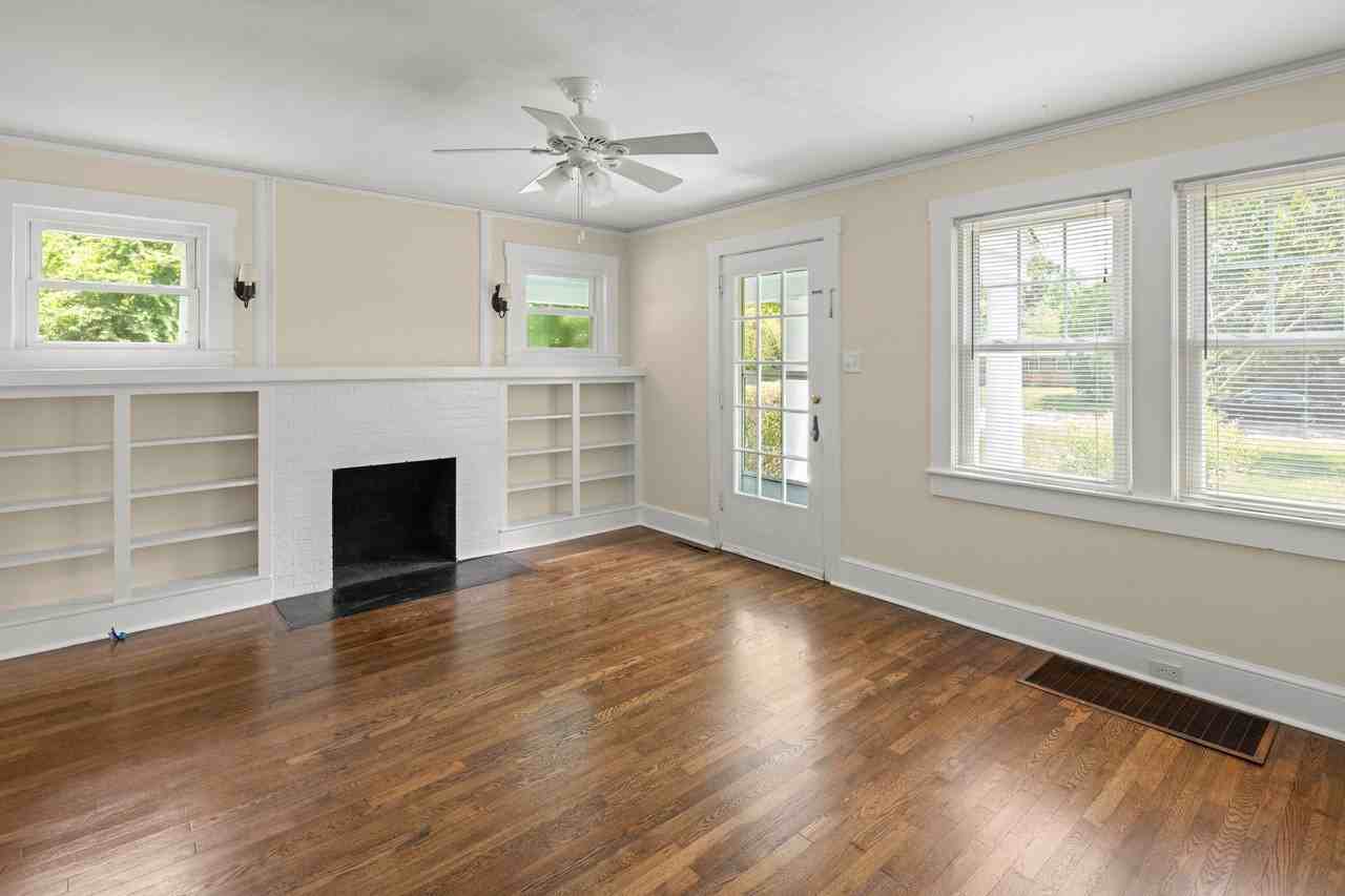 105 Stonewall Ave - Photo 4 of 22