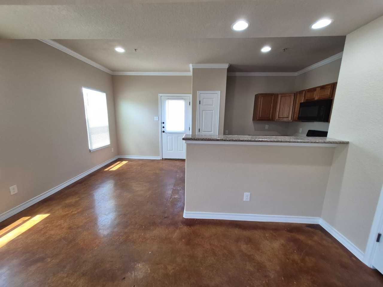 6304 Attucks Ln - Photo 5 of 25