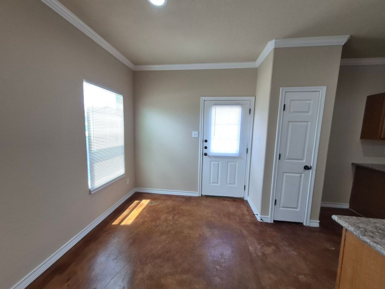 6304 Attucks Ln - Photo 6 of 25