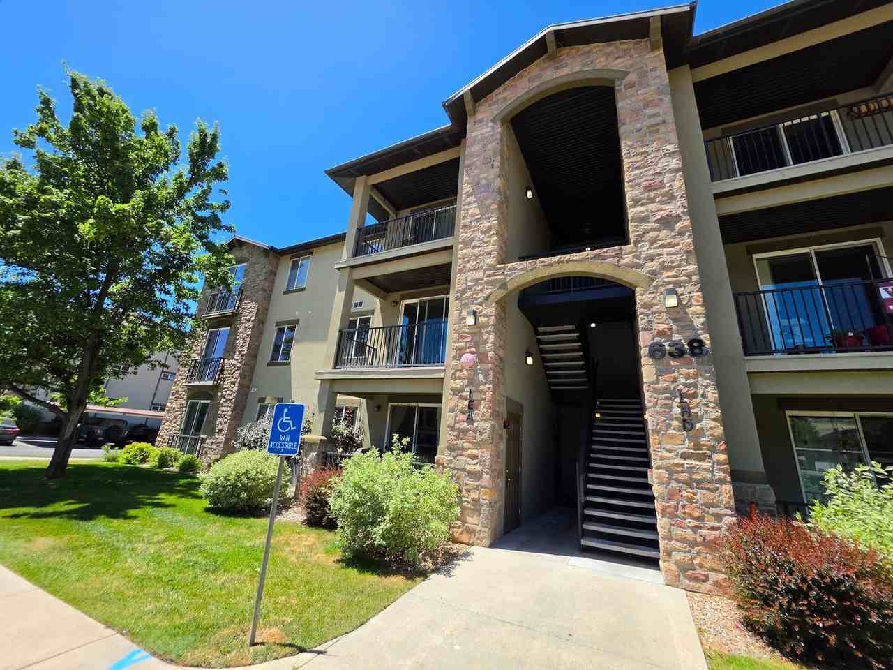 638 N 400 W #E - Photo 2 of 20