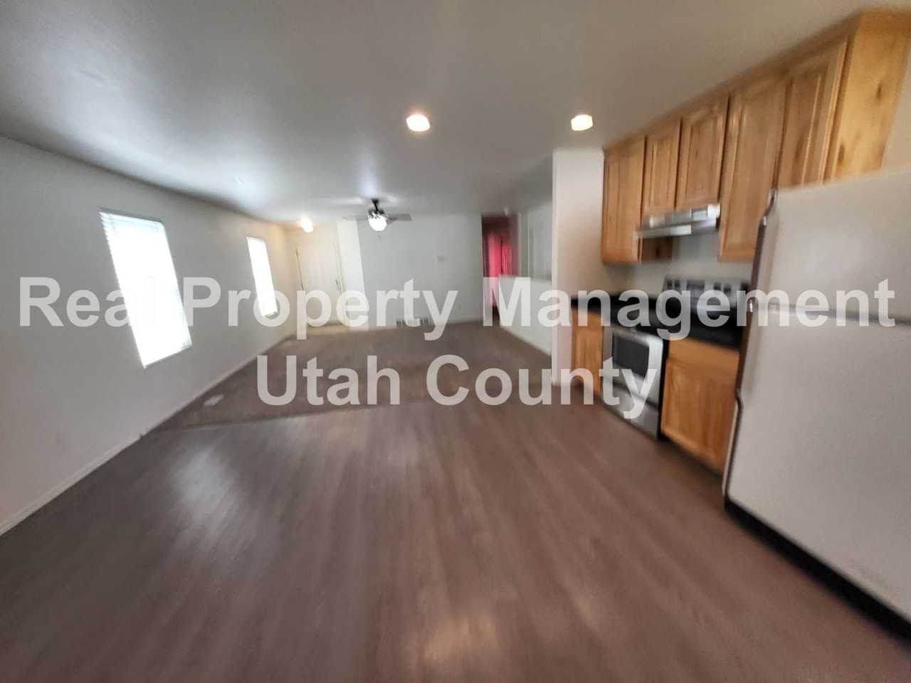 2169 E Summit Way - Photo 6 of 22