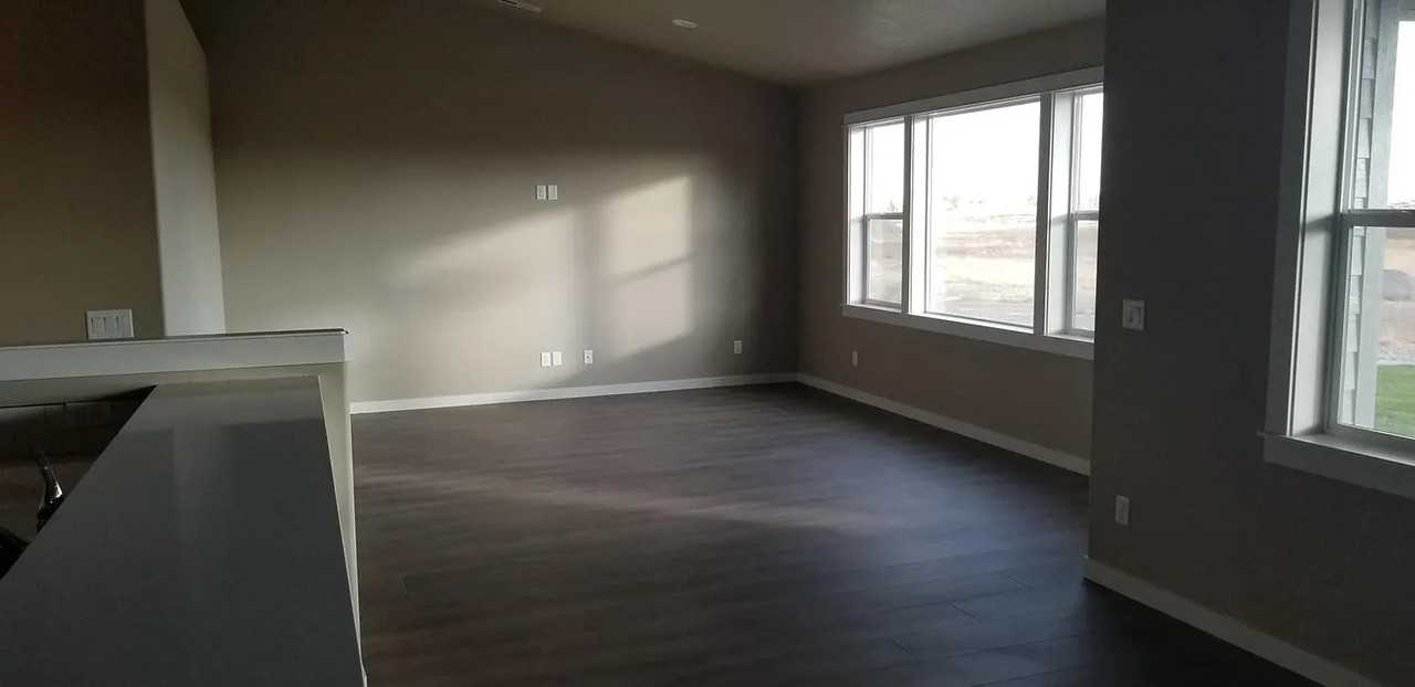 52 Sunwest Dr - Photo 5 of 12