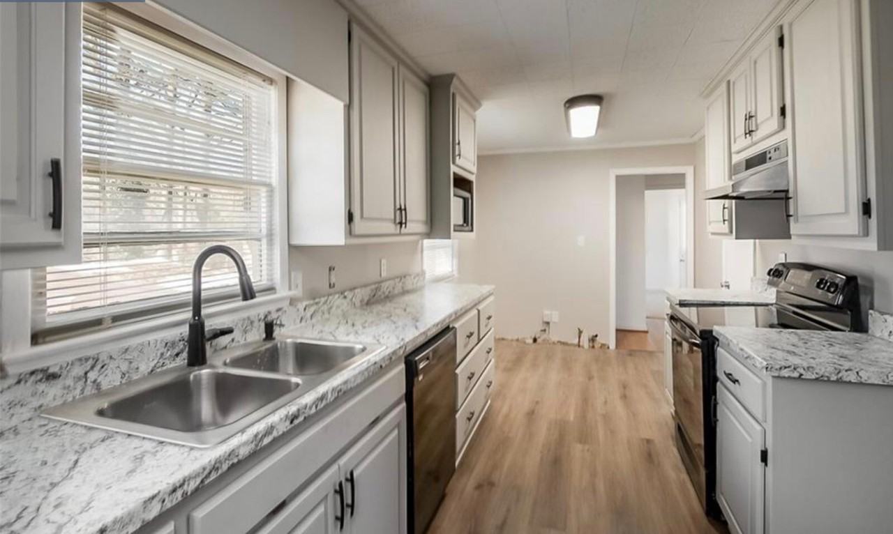 1409 Union Chapel Rd - Photo 5 of 21