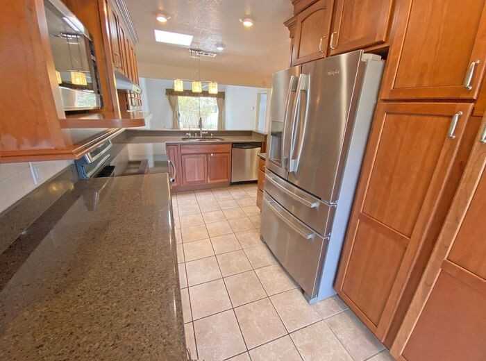 6032 Montgomery Cor - Photo 6 of 50