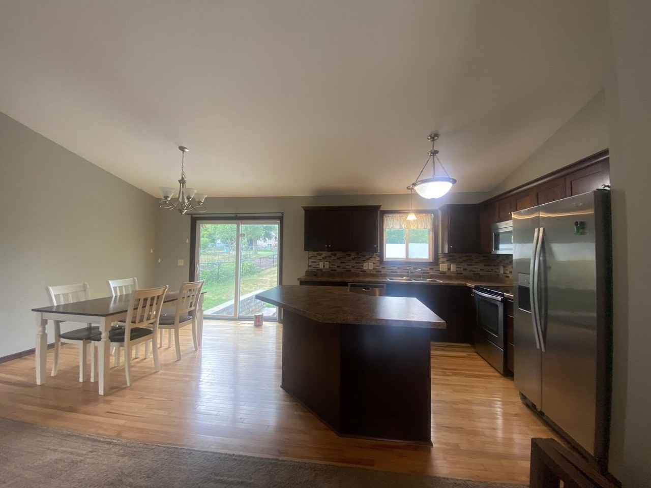 1811 3rd Ave Sw - Photo 4 of 12