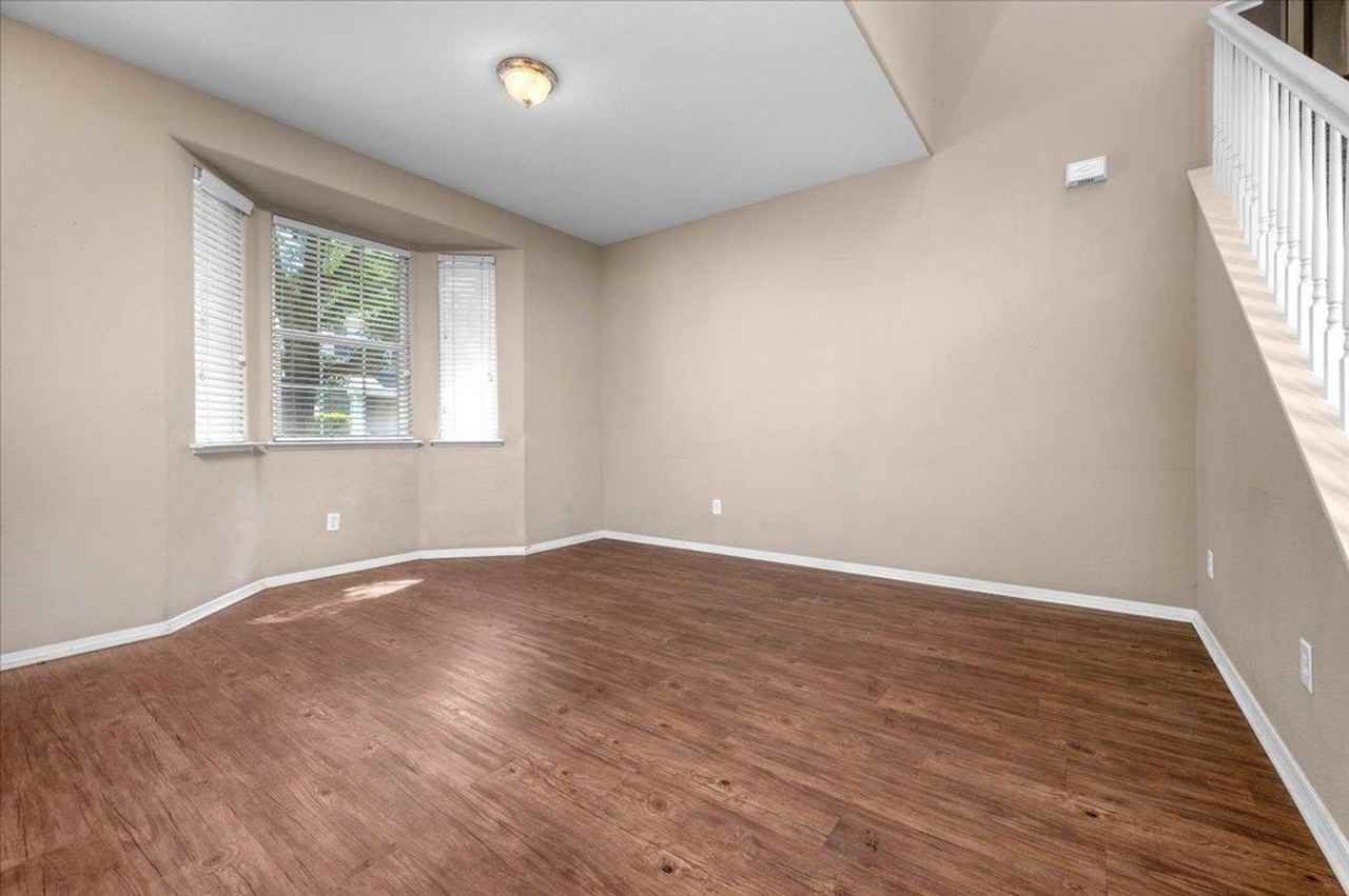 1709 Glen Dunbar Ln - Photo 3 of 35