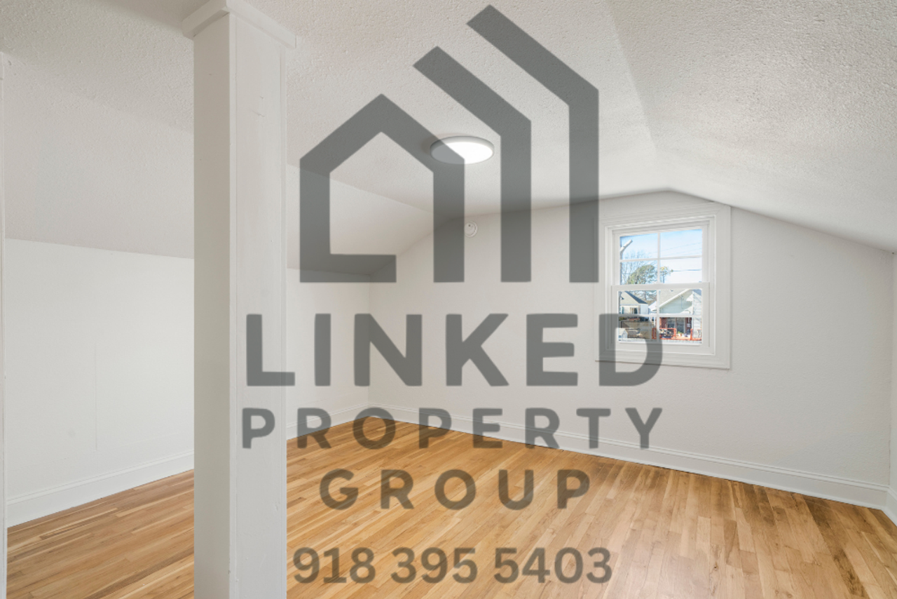 1338 S Florence Ave - Photo 4 of 17