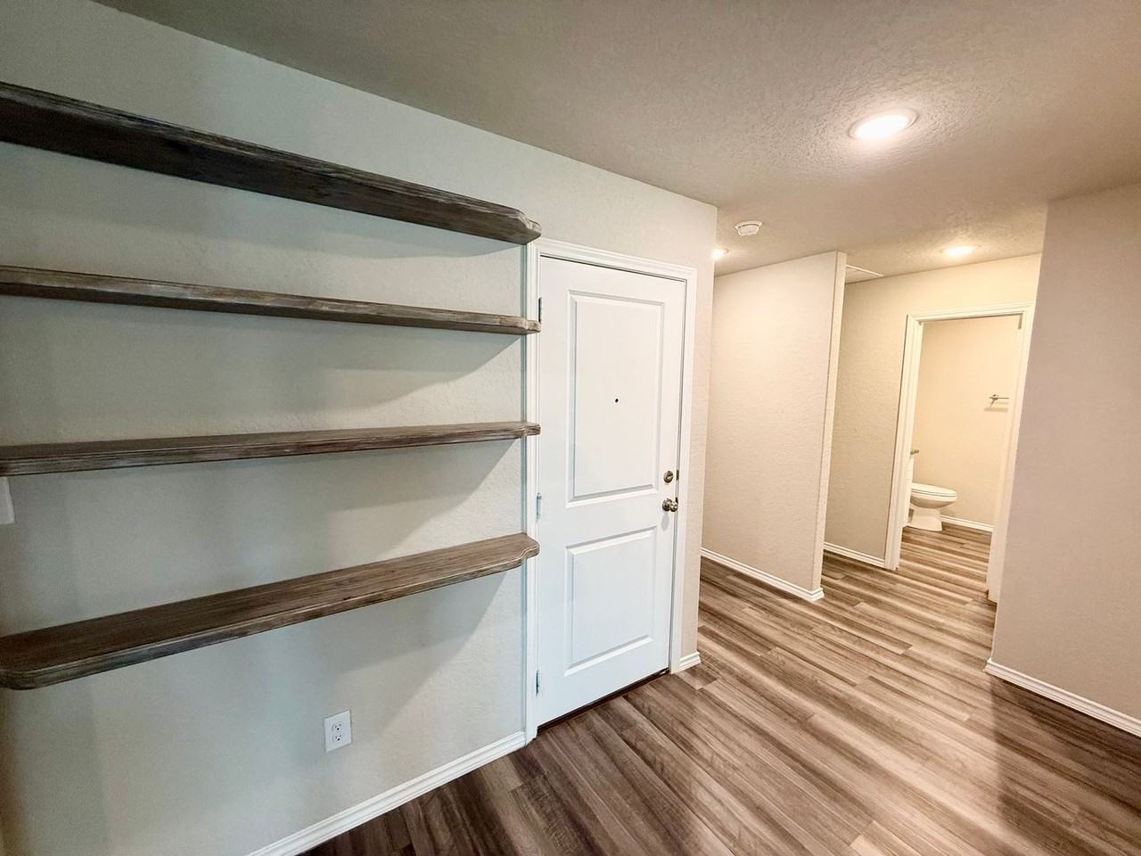 10310 Waverunner - Photo 6 of 27