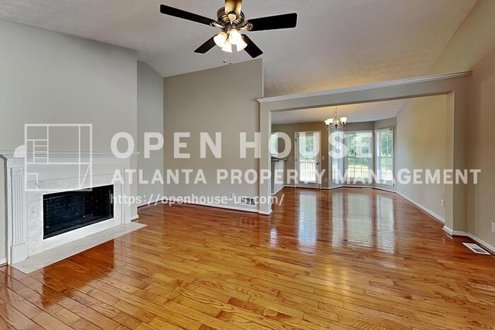 37 Christopher Dr - Photo 5 of 20