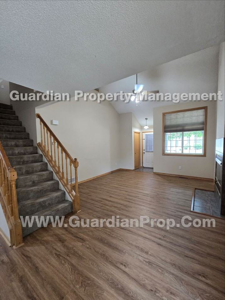 13465 60th Pl N #31 - Photo 3 of 13