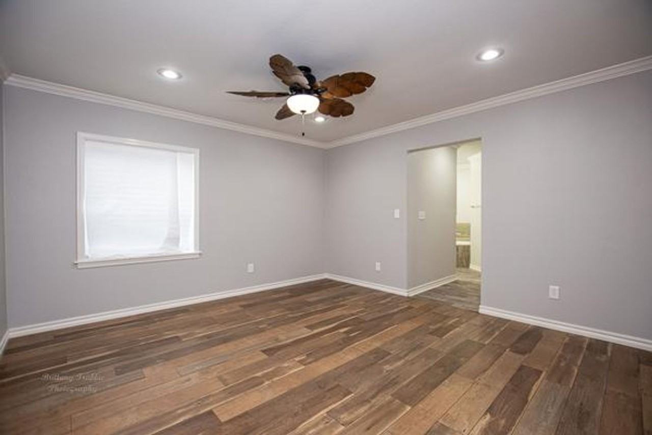 1205 W 6th St - Photo 6 of 18