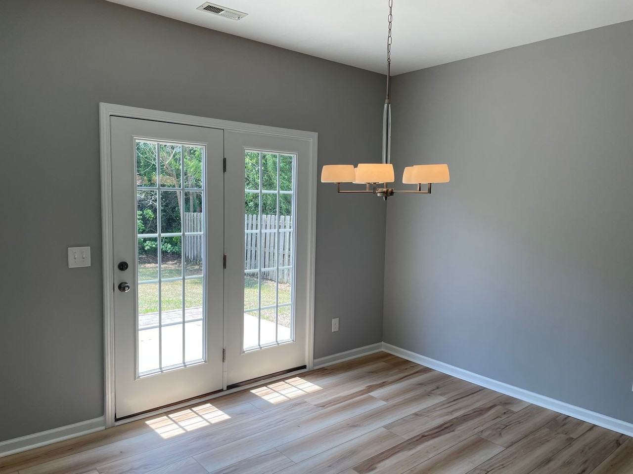 4019 Darrow Dr - Photo 6 of 41
