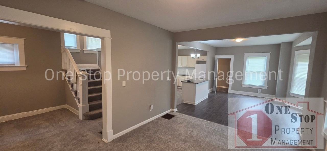 2821 Wabash Ave - Photo 3 of 39