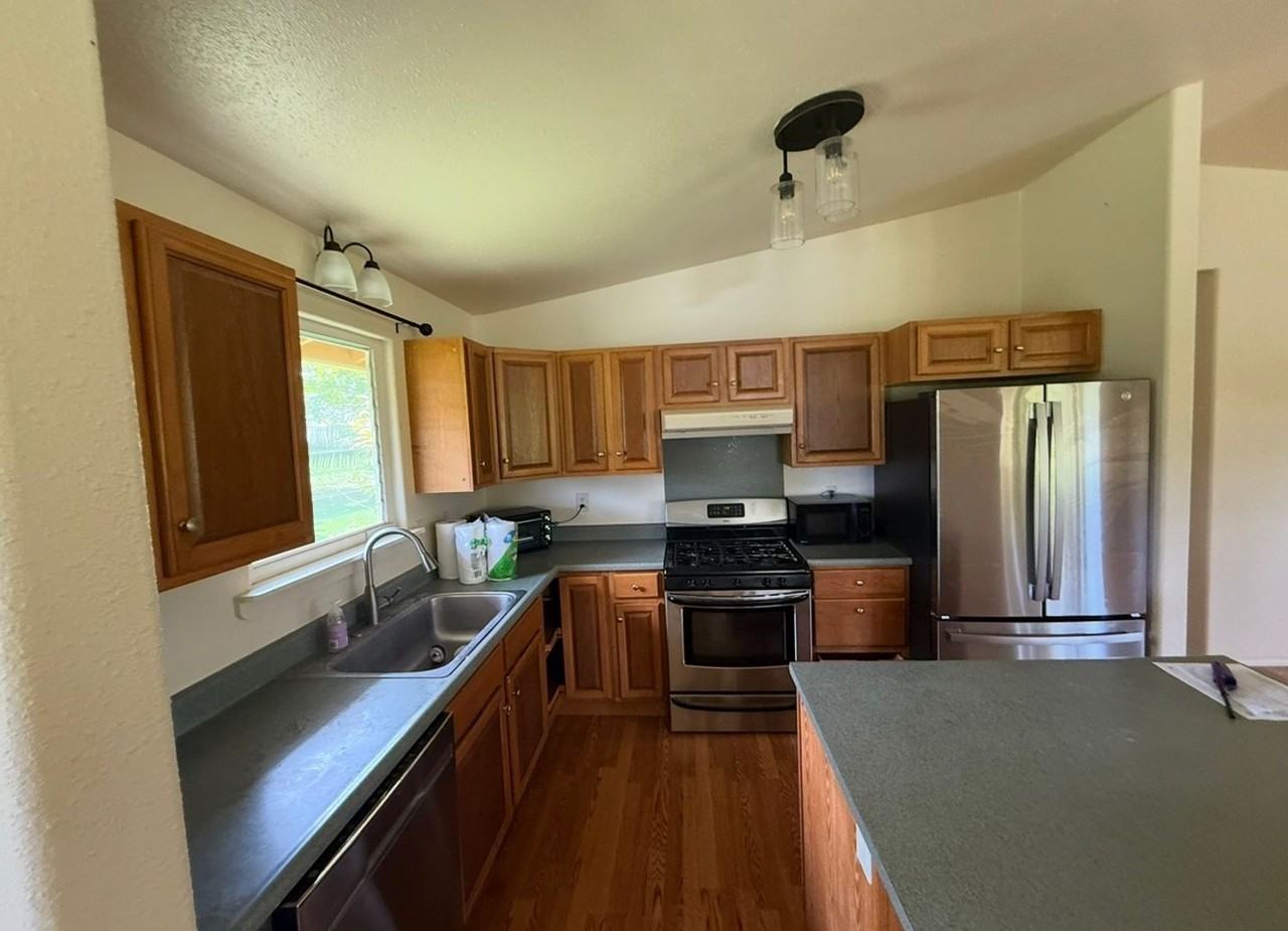 3409 Lauoho Rd - Photo 2 of 13