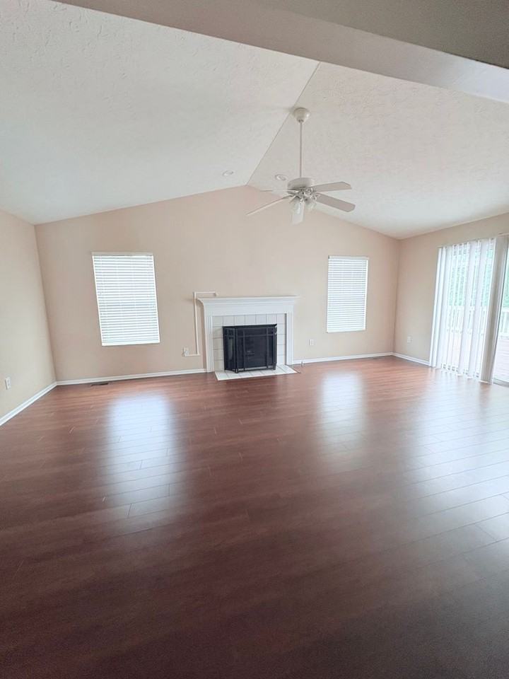 7735 Royal Park Dr - Photo 3 of 14