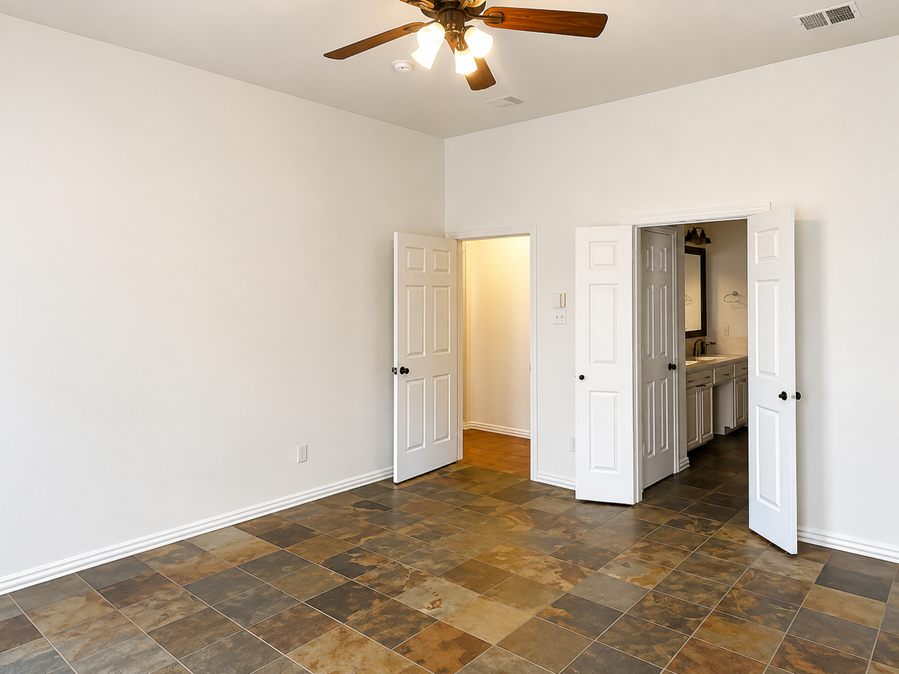 836 Mullrany Dr - Photo 3 of 10