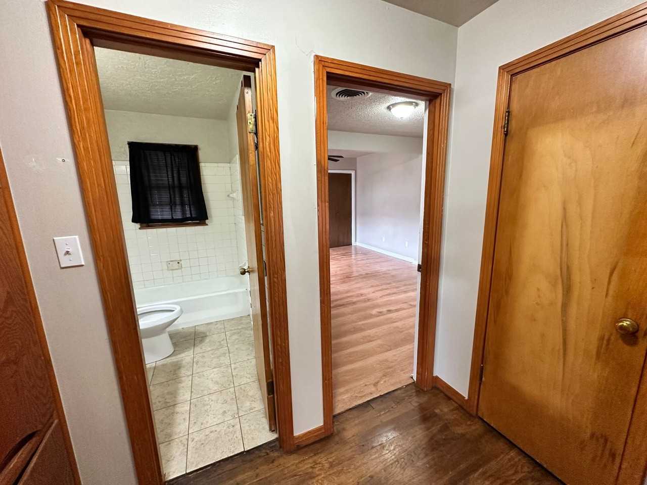1908 Currie Ln - Photo 5 of 10