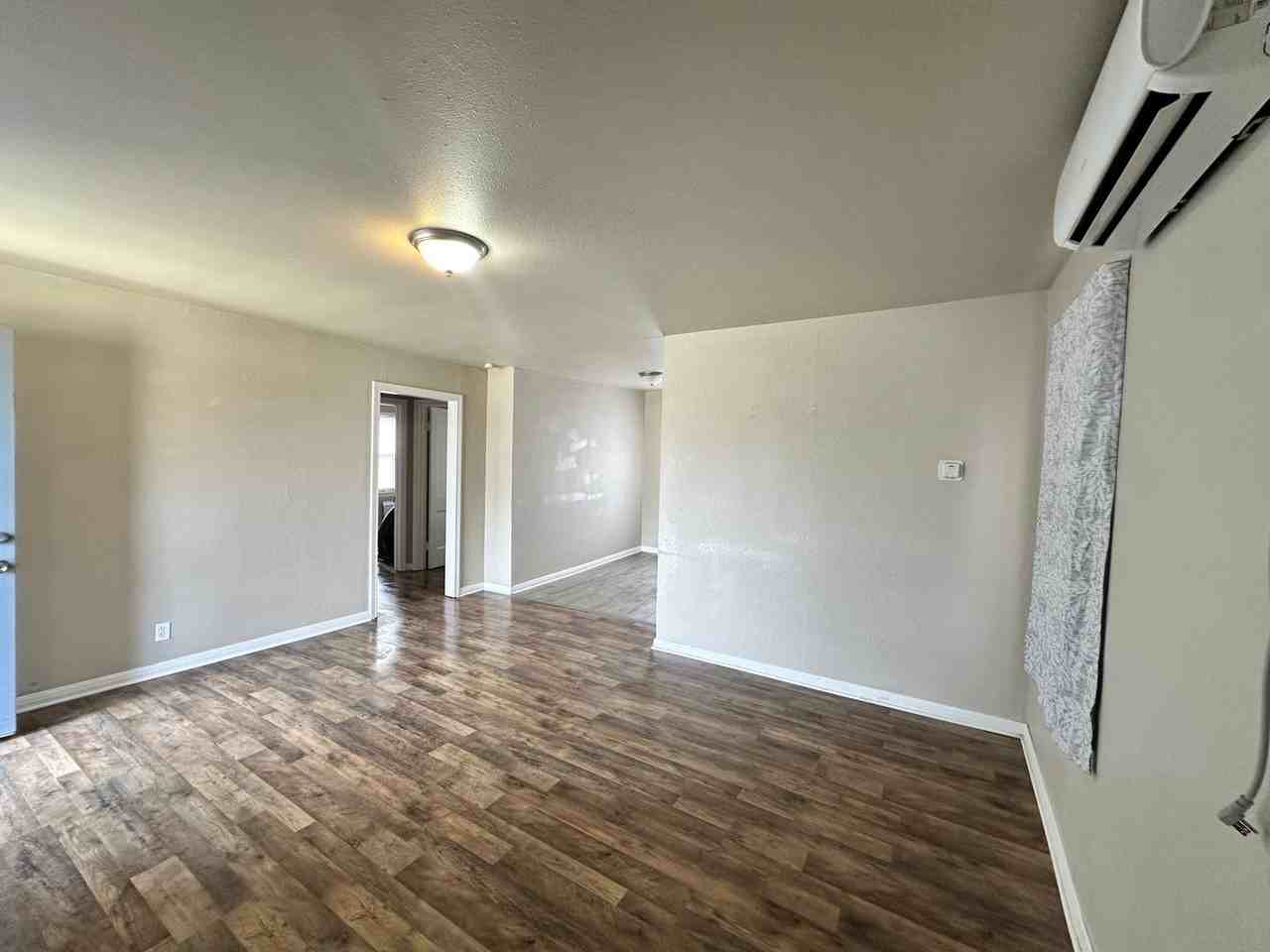 4210 S Harrison St - Photo 3 of 9