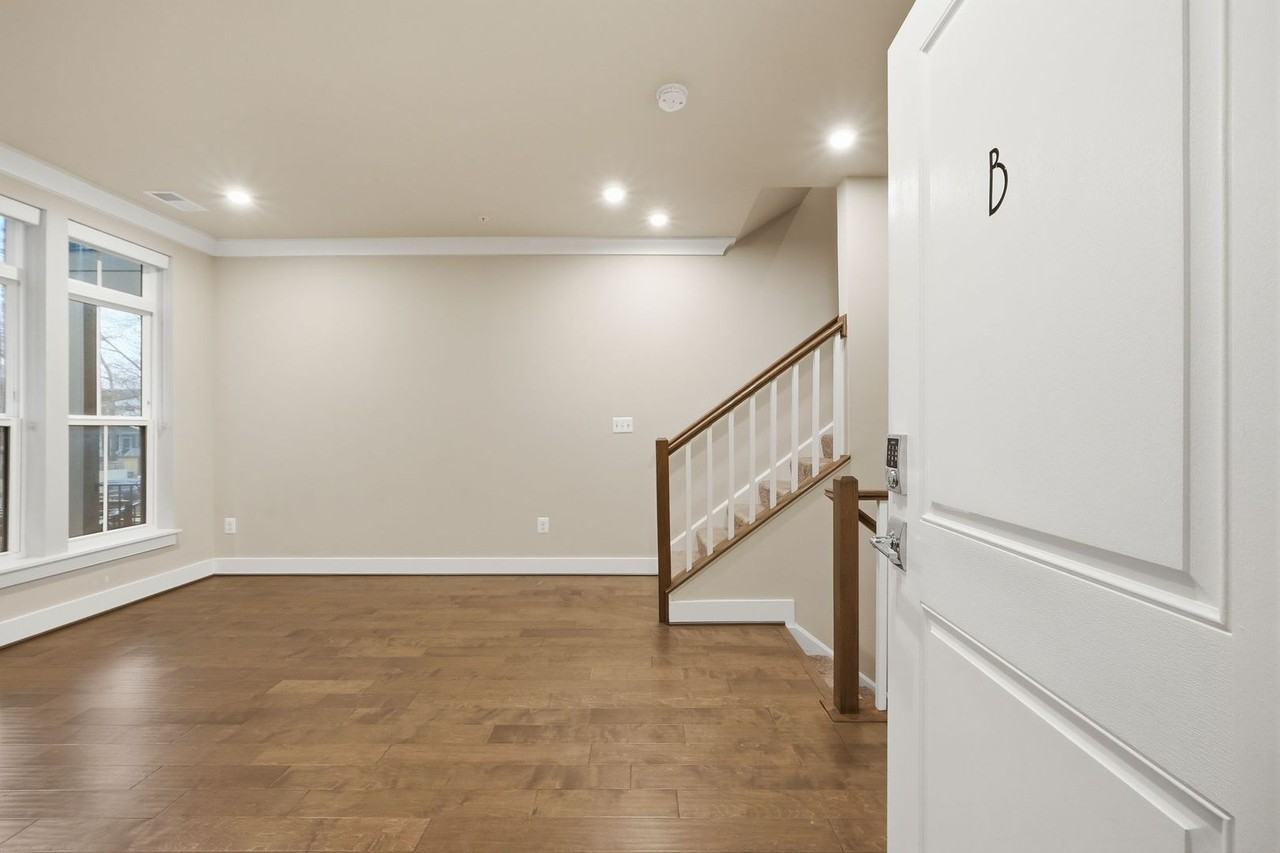 7227 Georgia Ave Nw #B - Photo 4 of 31