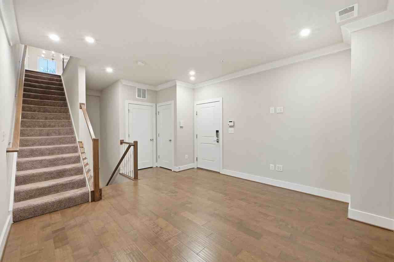 7227 Georgia Ave Nw #B - Photo 6 of 31
