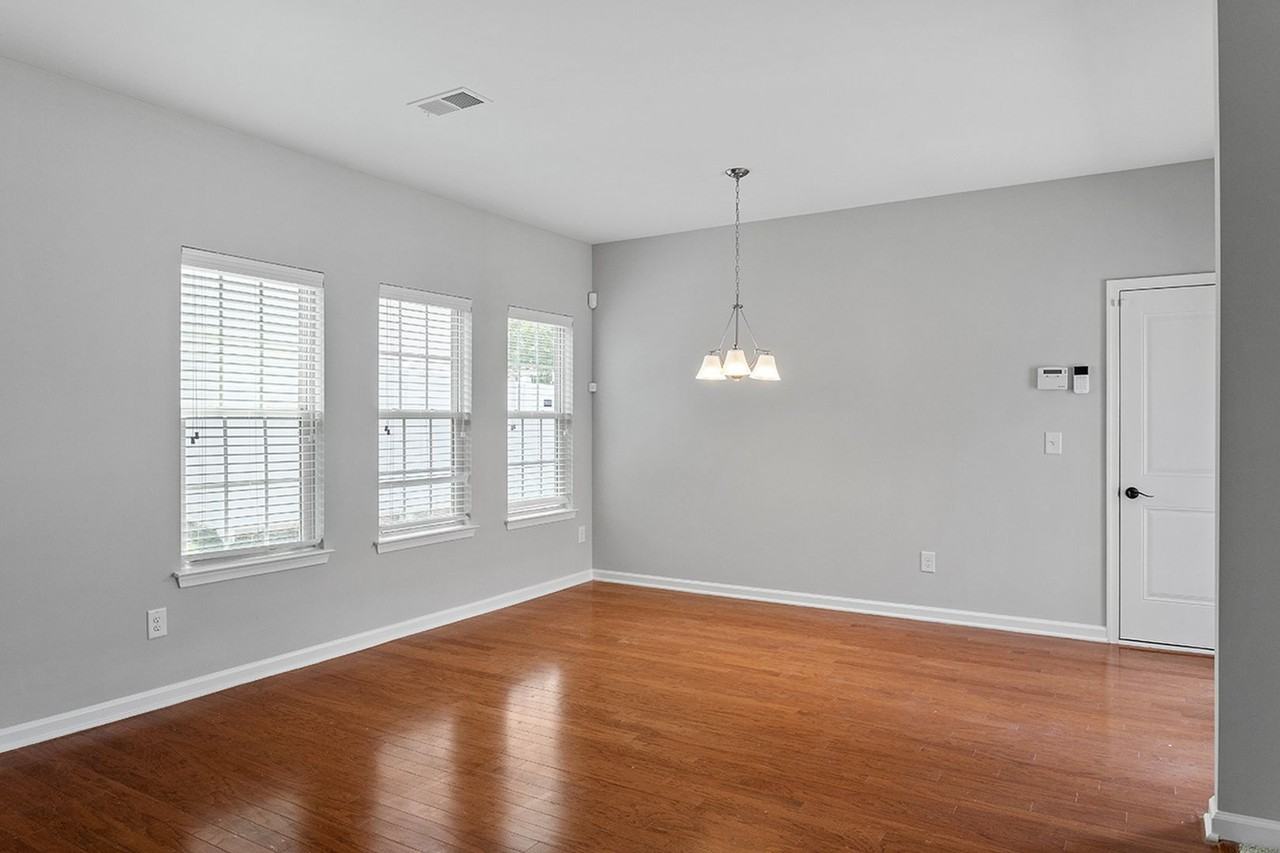1121 Survada Ln - Photo 7 of 32